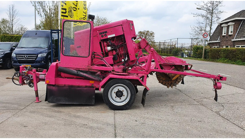 VERMEER SC1102 stobbenfrees/stronkenfrees op aanhanger - Celmu smalcinātājs: foto 1 VERMEER SC1102 stobbenfrees/stronkenfrees op aanhanger - Celmu smalcinātājs: foto 1