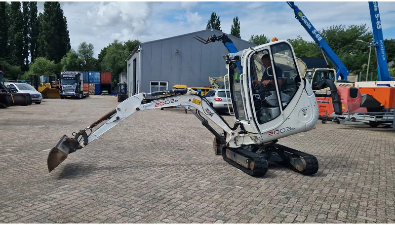 WACKER NEUSON 2003RD met nivelleersysteem - Mini-ekskavators: foto 3 WACKER NEUSON 2003RD met nivelleersysteem - Mini-ekskavators: foto 3