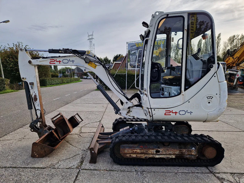 WACKER NEUSON 2404RD, kan op een berghelling draaien - Mini-ekskavators: foto 3 WACKER NEUSON 2404RD, kan op een berghelling draaien - Mini-ekskavators: foto 3