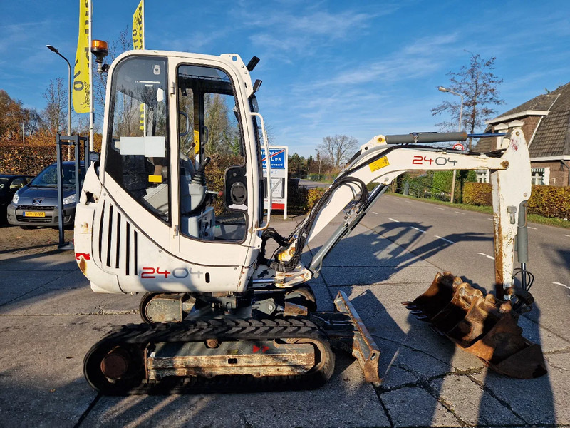 WACKER NEUSON 2404RD kan op een helling draaien - Mini-ekskavators: foto 3 WACKER NEUSON 2404RD kan op een helling draaien - Mini-ekskavators: foto 3