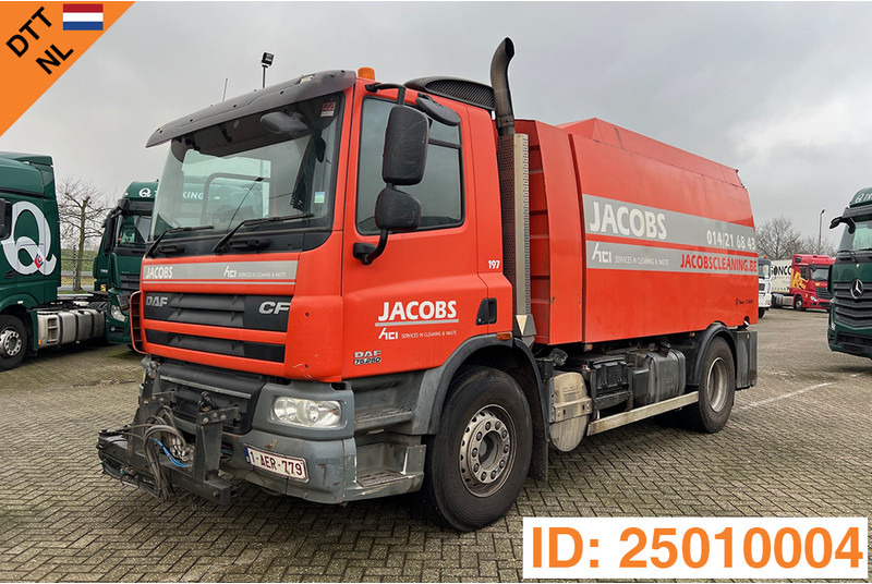 DAF CF75.250 - Ielu tīrīšanas mašīna: foto 1 DAF CF75.250 - Ielu tīrīšanas mašīna: foto 1