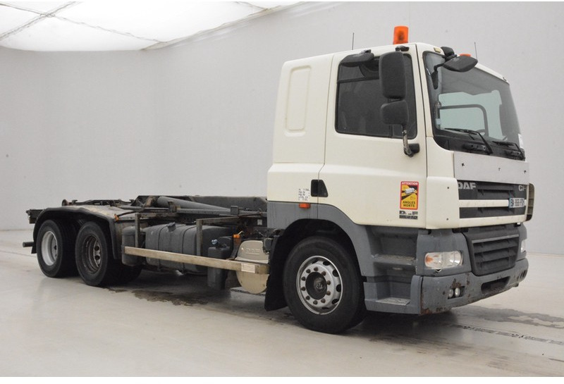 DAF CF85.410 - 6x2 - Pacēlājs ar āķi: foto 3 DAF CF85.410 - 6x2 - Pacēlājs ar āķi: foto 3