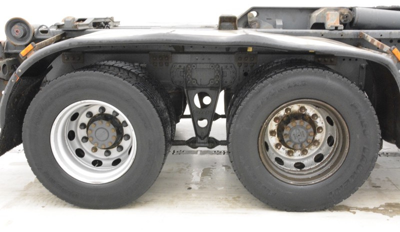 DAF CF85.410 - 6x2 - Pacēlājs ar āķi: foto 4 DAF CF85.410 - 6x2 - Pacēlājs ar āķi: foto 4