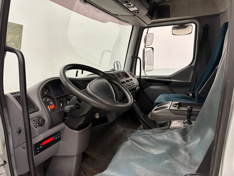 Kravas automašīna ar slēgto virsbūvi DAF LF45.150 - service truck: foto 14