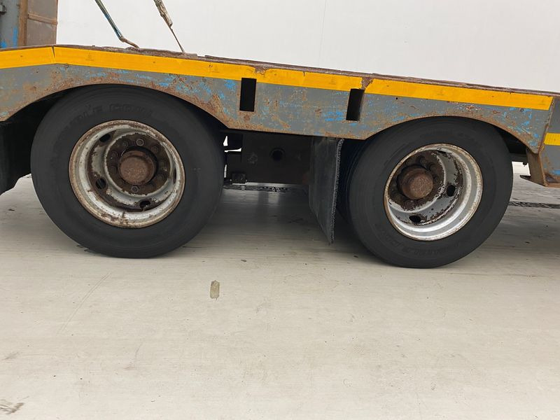 GHEYSEN & VERPOORT Low bed trailer - Puspiekabe zema profila platforma: foto 4 GHEYSEN & VERPOORT Low bed trailer - Puspiekabe zema profila platforma: foto 4