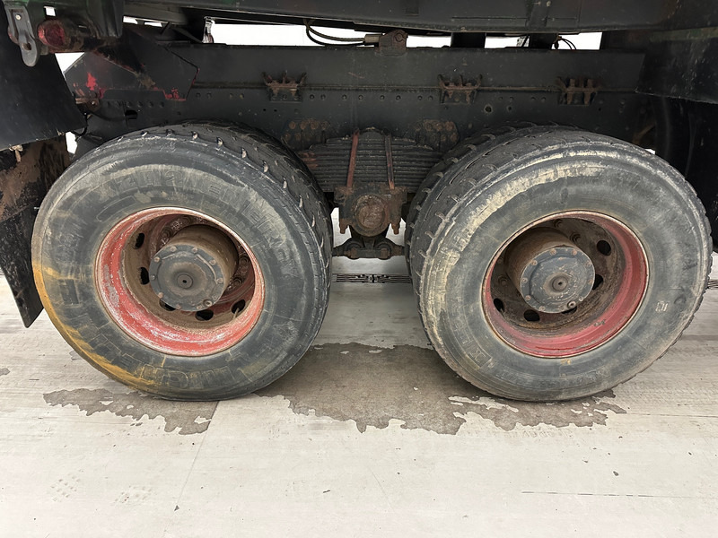 MAN 27.403 - 6x6 - Kravas automašīna pašizgāzējs: foto 4 MAN 27.403 - 6x6 - Kravas automašīna pašizgāzējs: foto 4