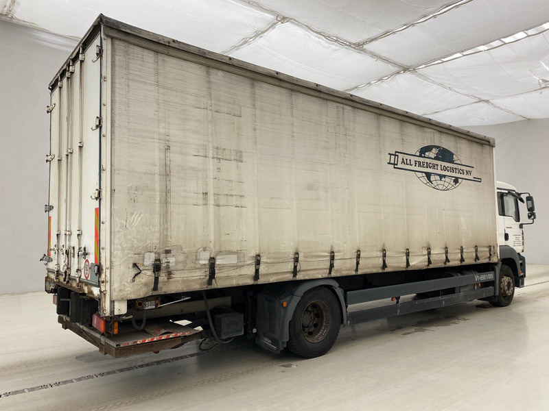 MAN TGA 18.320 - Kravas automašīna ar tentu: foto 4 MAN TGA 18.320 - Kravas automašīna ar tentu: foto 4