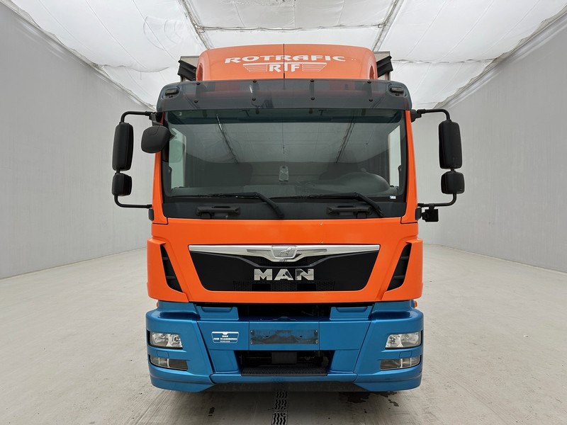 MAN TGM 18.290 - Kravas automašīna ar tentu: foto 2 MAN TGM 18.290 - Kravas automašīna ar tentu: foto 2