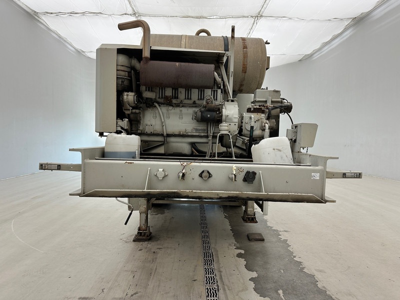 MOL Mixer 10 cub - Betona maisītājs puspiekabe: foto 2 MOL Mixer 10 cub - Betona maisītājs puspiekabe: foto 2