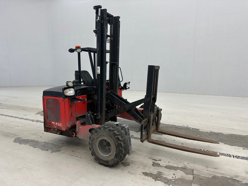 Manitou TMM25 4W - Mobilais autoiekrāvējs: foto 3 Manitou TMM25 4W - Mobilais autoiekrāvējs: foto 3