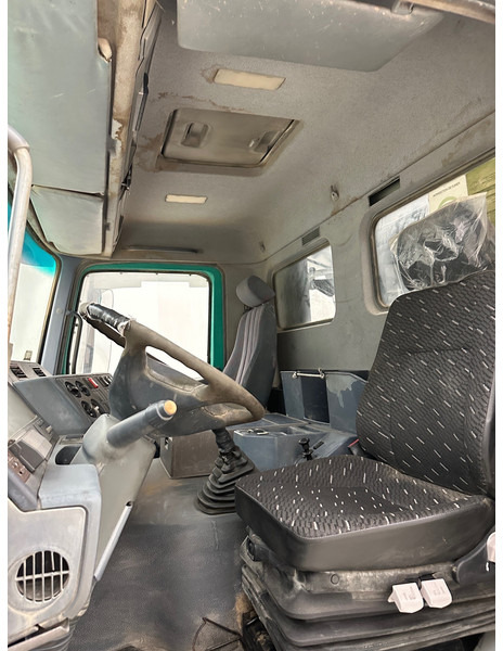 Kravas automašīna pašizgāzējs Mercedes-Benz Actros 2631K - 6X4: foto 10