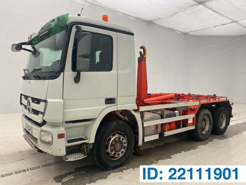 Mercedes-Benz Actros 2641 - 6x4 - Pacēlājs ar āķi: foto 1 Mercedes-Benz Actros 2641 - 6x4 - Pacēlājs ar āķi: foto 1