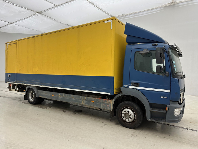 Mercedes-Benz Atego 1218 - Kravas automašīna ar slēgto virsbūvi: foto 3 Mercedes-Benz Atego 1218 - Kravas automašīna ar slēgto virsbūvi: foto 3
