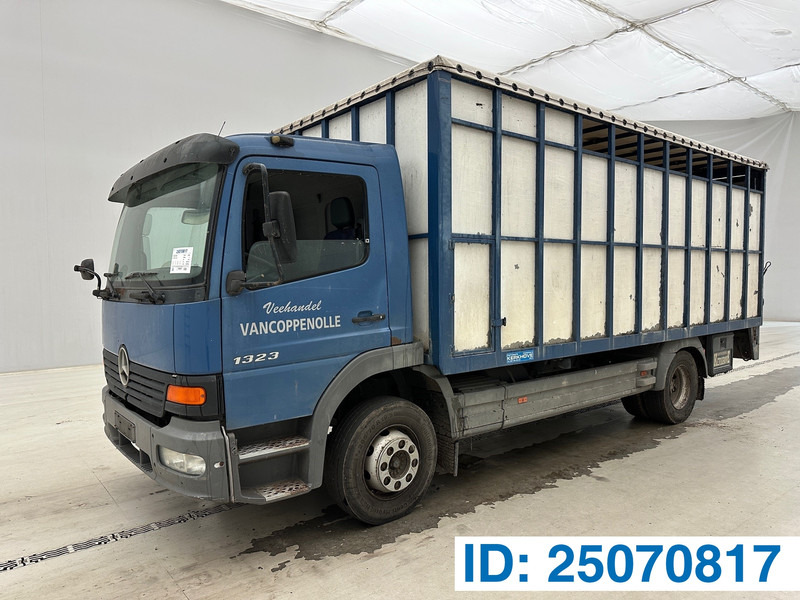 Mercedes-Benz Atego 1323 - Kravas automašīna dzīvnieku pārvadāšanai: foto 1 Mercedes-Benz Atego 1323 - Kravas automašīna dzīvnieku pārvadāšanai: foto 1