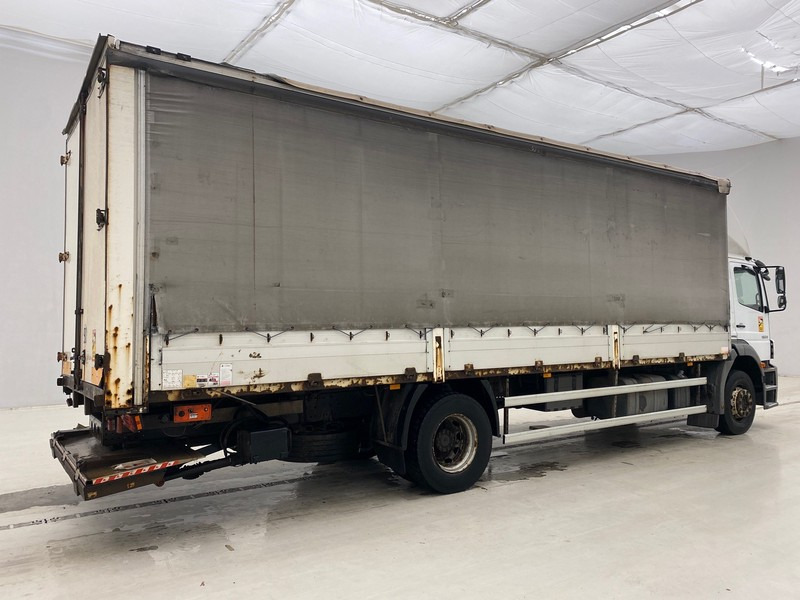 Mercedes-Benz Axor 1824 - Kravas automašīna ar tentu: foto 4 Mercedes-Benz Axor 1824 - Kravas automašīna ar tentu: foto 4