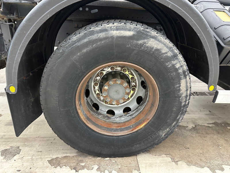 Mercedes-Benz Axor 1824 - Pacēlājs ar āķi, Kravas auto ar manipulatoru: foto 5 Mercedes-Benz Axor 1824 - Pacēlājs ar āķi, Kravas auto ar manipulatoru: foto 5