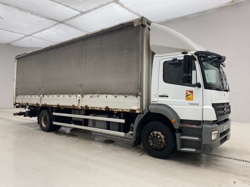 Mercedes-Benz Axor 1824 - Kravas automašīna ar tentu: foto 3 Mercedes-Benz Axor 1824 - Kravas automašīna ar tentu: foto 3