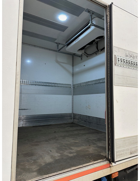 Kravas automašīna refrižerators Renault D12.210: foto 12 Kravas automašīna refrižerators Renault D12.210: foto 12