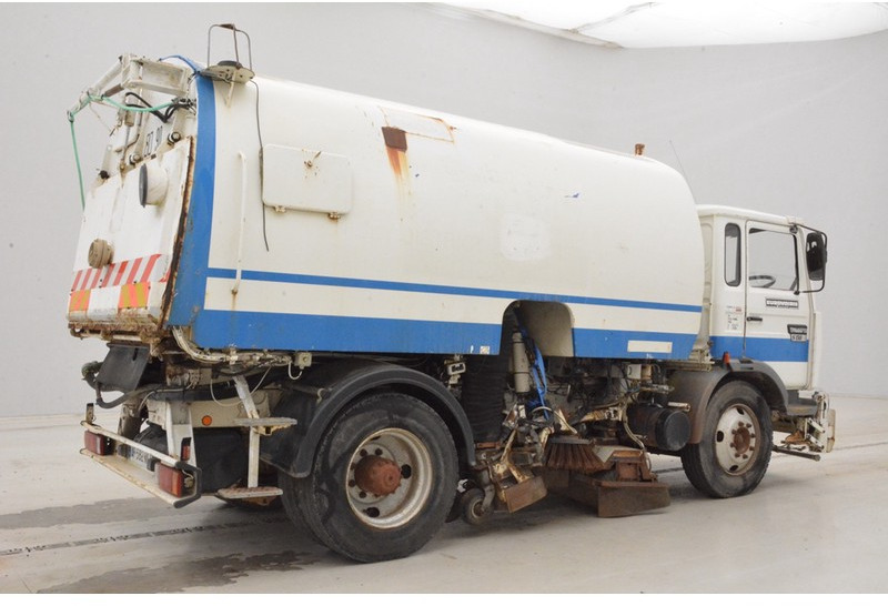 Renault Midliner S150 - RHD - Ielu tīrīšanas mašīna: foto 5 Renault Midliner S150 - RHD - Ielu tīrīšanas mašīna: foto 5