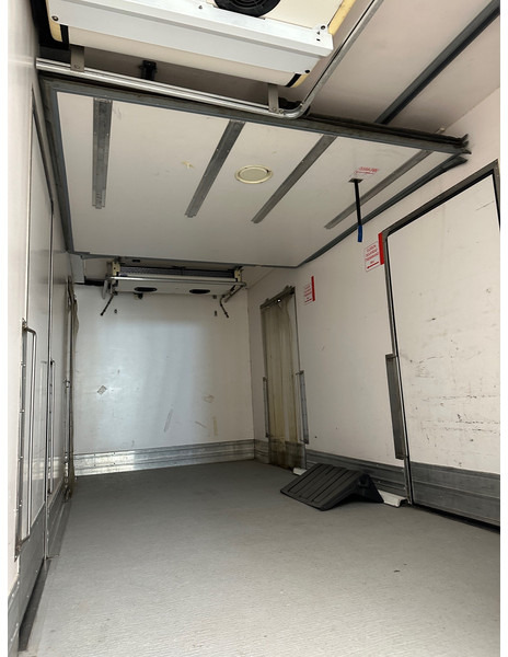 Kravas automašīna refrižerators Renault Midlum D12: foto 10