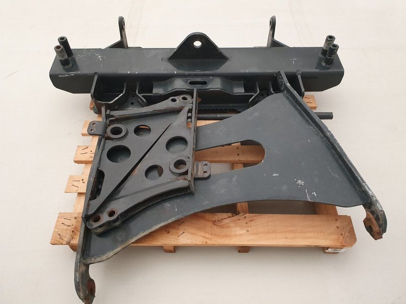 Scania G-Serie DIN-plaat DIN-plaat SCANIA G-Serie Bumper zout strooimachine - Rezerves daļa: foto 1 Scania G-Serie DIN-plaat DIN-plaat SCANIA G-Serie Bumper zout strooimachine - Rezerves daļa: foto 1