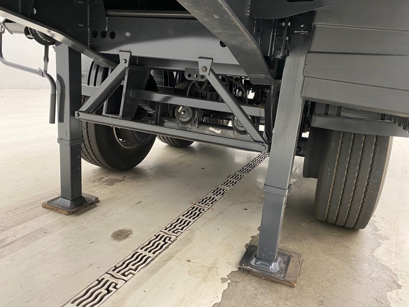 Jaunā Puspiekabe noņemamā virsbūve/ Konteineru vedējs SERGOMEL Chassis/Plateau 20FT - NEW: foto 12