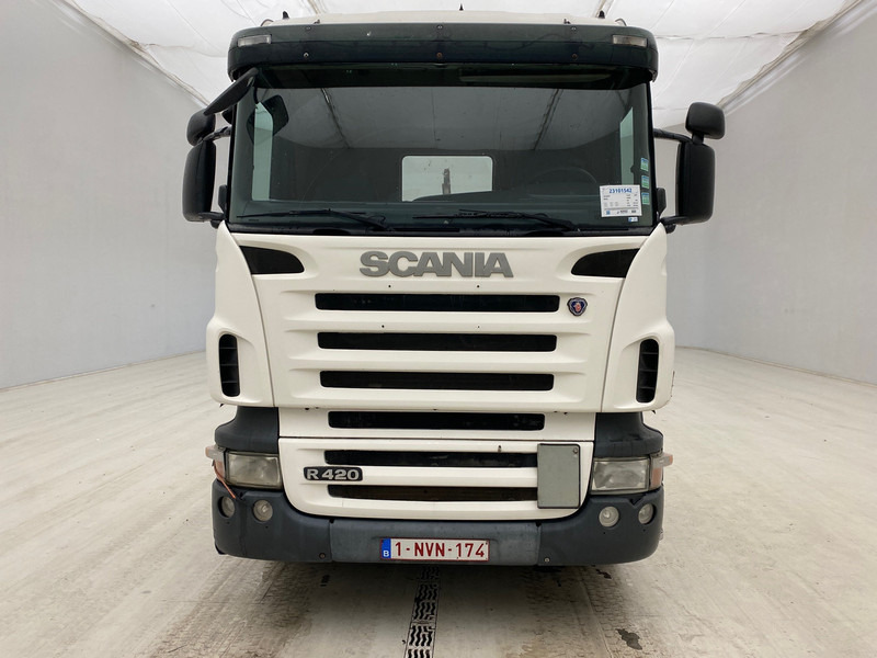 Scania R420 - 6x2 - Pacēlājs ar āķi: foto 2 Scania R420 - 6x2 - Pacēlājs ar āķi: foto 2