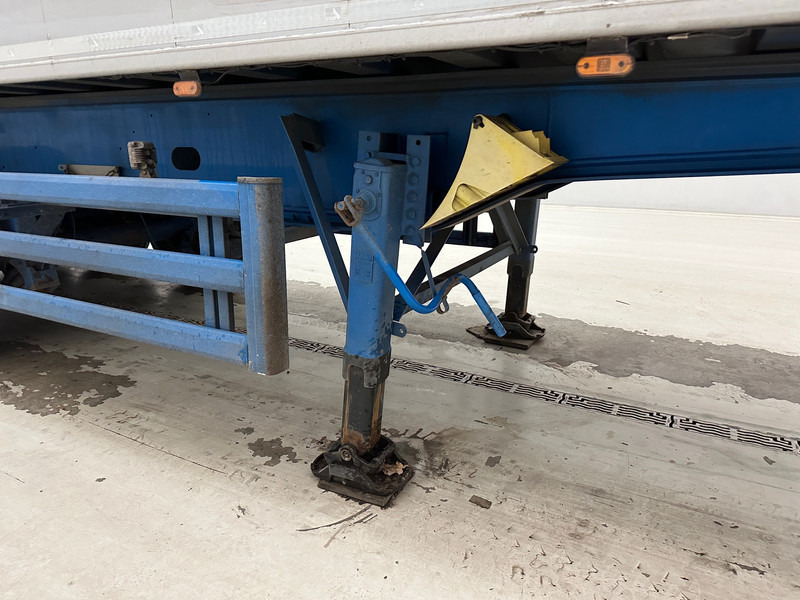 Stas 50 cub in alu - Puspiekabe pašizgāzējs: foto 5 Stas 50 cub in alu - Puspiekabe pašizgāzējs: foto 5