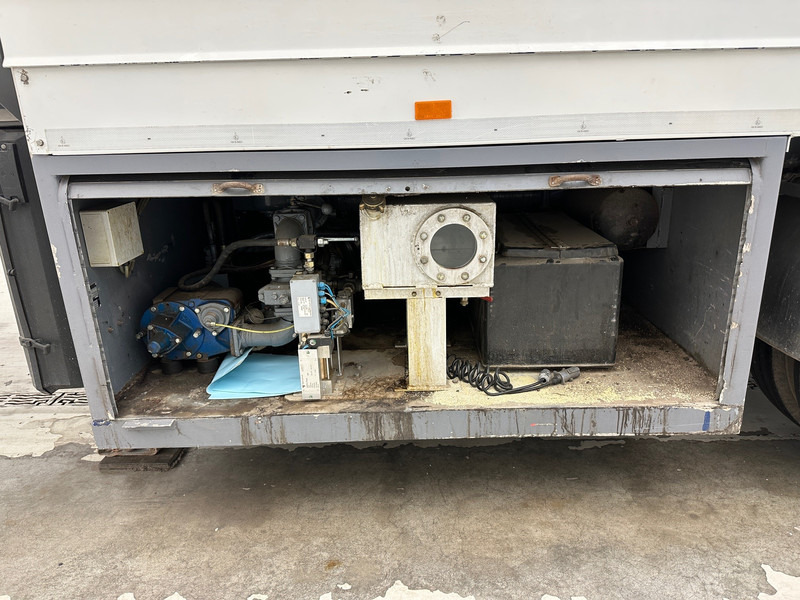 Puspiekabe cisterna pārvadāšana degvielas Stokota Tank 25000 L: foto 12
