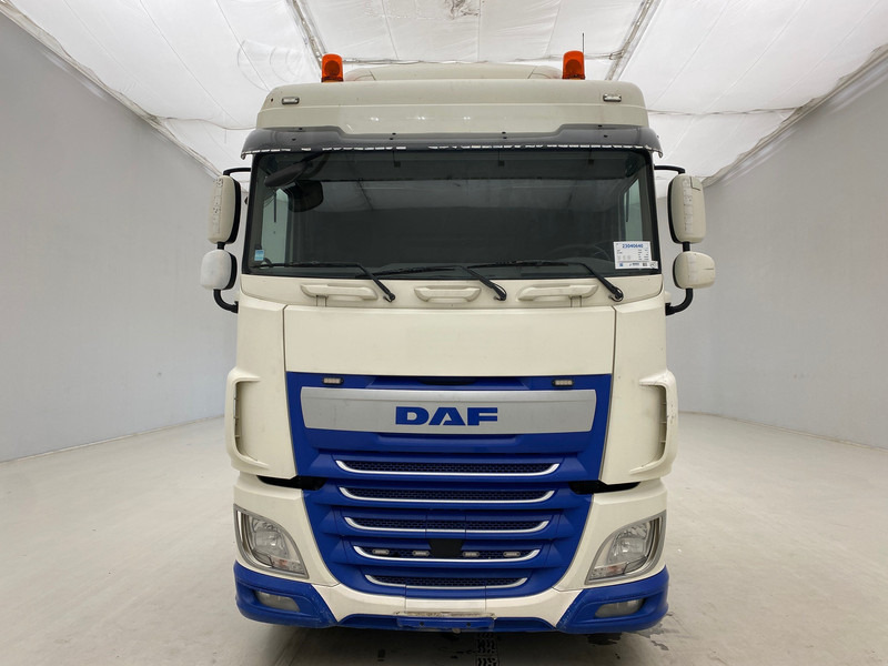 DAF XF 460 Space Cab - Vilcējs: foto 2 DAF XF 460 Space Cab - Vilcējs: foto 2
