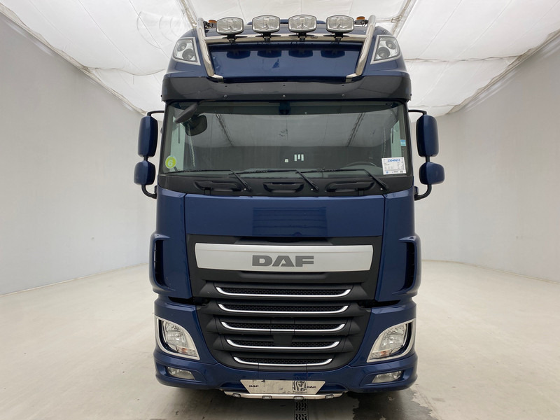 DAF XF106.460 Super Space Cab - Vilcējs: foto 2 DAF XF106.460 Super Space Cab - Vilcējs: foto 2