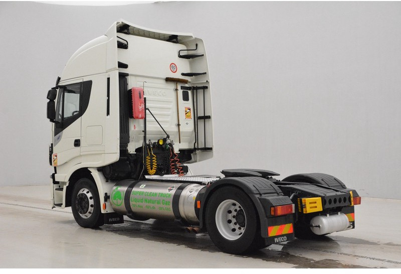Iveco Stralis AS440S40 LNG Natural Power - Vilcējs: foto 4 Iveco Stralis AS440S40 LNG Natural Power - Vilcējs: foto 4