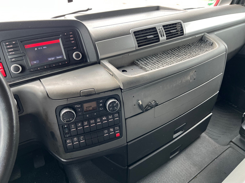 Vilcējs MAN TGX 18.440 - ADR: foto 9