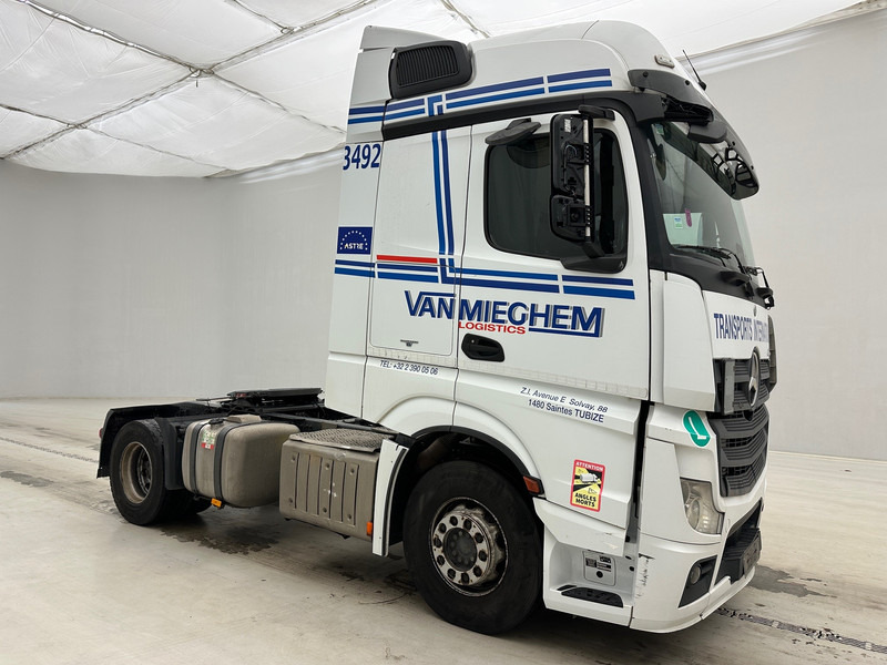 Mercedes-Benz Actros 1842 - Vilcējs: foto 3 Mercedes-Benz Actros 1842 - Vilcējs: foto 3