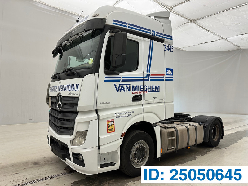 Mercedes-Benz Actros 1842 - Vilcējs: foto 1 Mercedes-Benz Actros 1842 - Vilcējs: foto 1