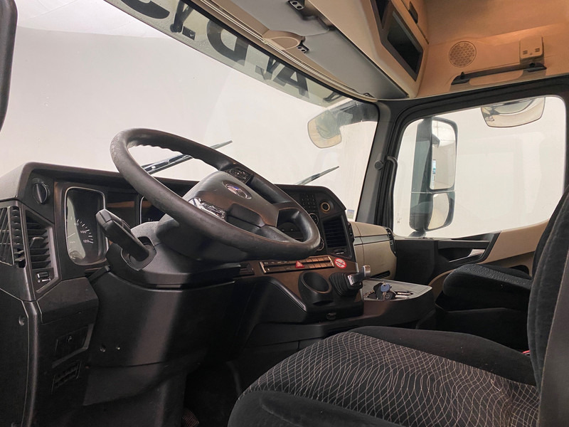 Vilcējs Mercedes-Benz Actros 1942: foto 8 Vilcējs Mercedes-Benz Actros 1942: foto 8