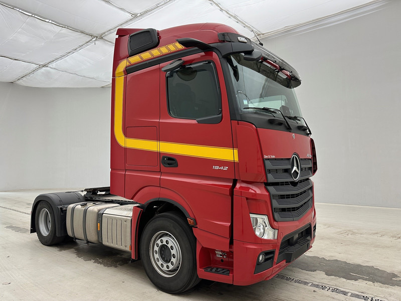 Mercedes-Benz Actros 1942 BigSpace - Vilcējs: foto 3 Mercedes-Benz Actros 1942 BigSpace - Vilcējs: foto 3