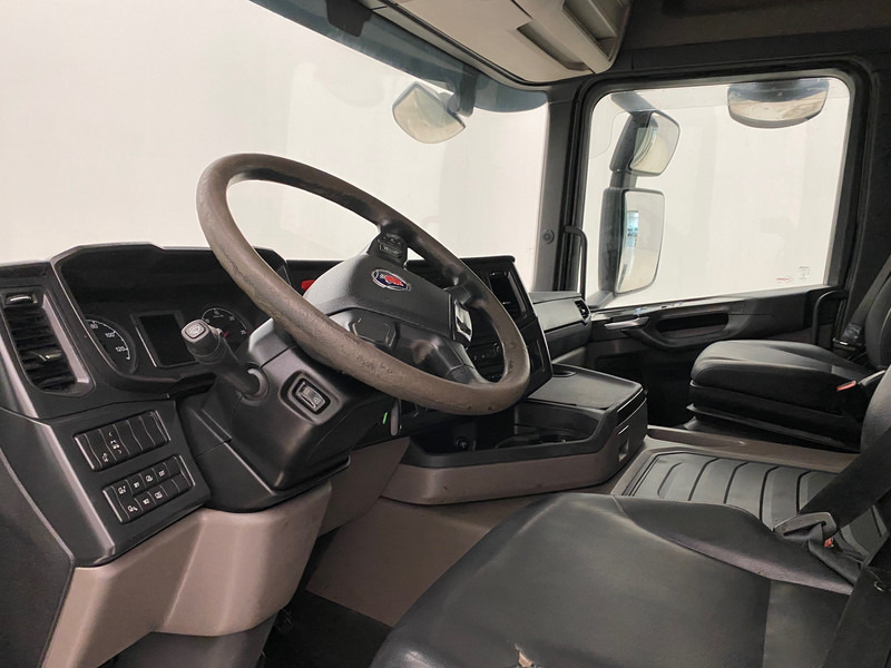 Vilcējs Scania G410 XT: foto 9