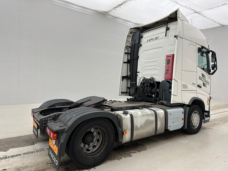 Volvo FH 460 Globetrotter - ADR - Vilcējs: foto 5 Volvo FH 460 Globetrotter - ADR - Vilcējs: foto 5