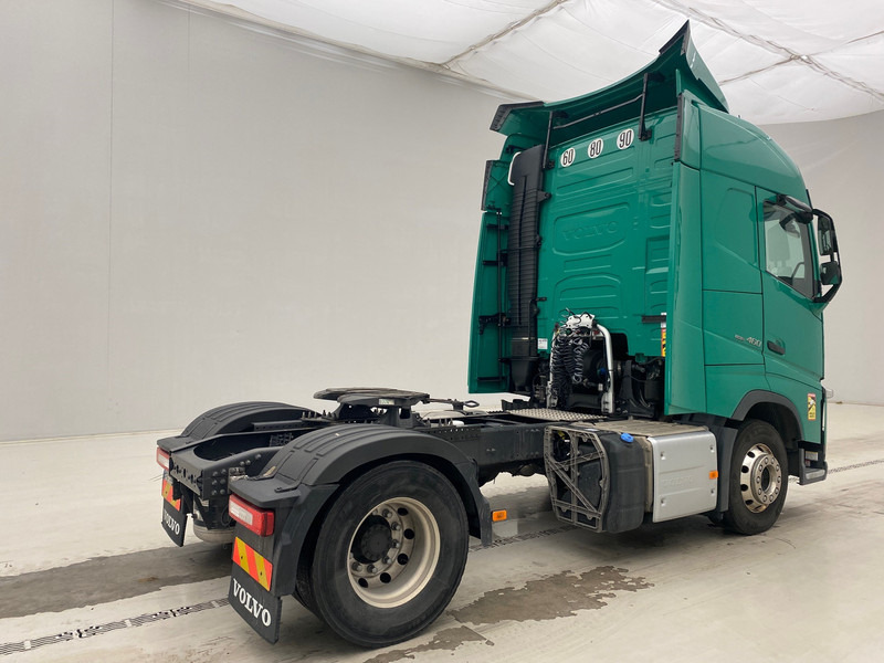 Volvo FH 460 Globetrotter - Vilcējs: foto 4 Volvo FH 460 Globetrotter - Vilcējs: foto 4