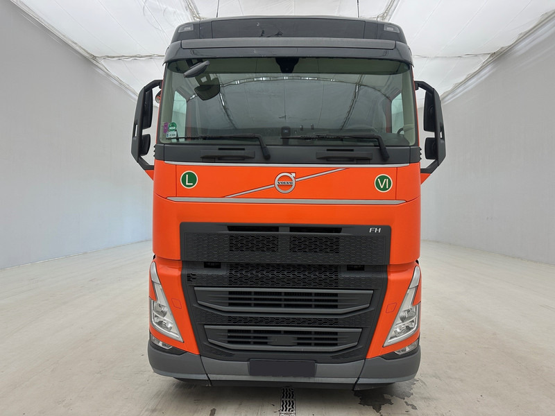 Volvo FH 500 Globetrotter - Vilcējs: foto 2 Volvo FH 500 Globetrotter - Vilcējs: foto 2