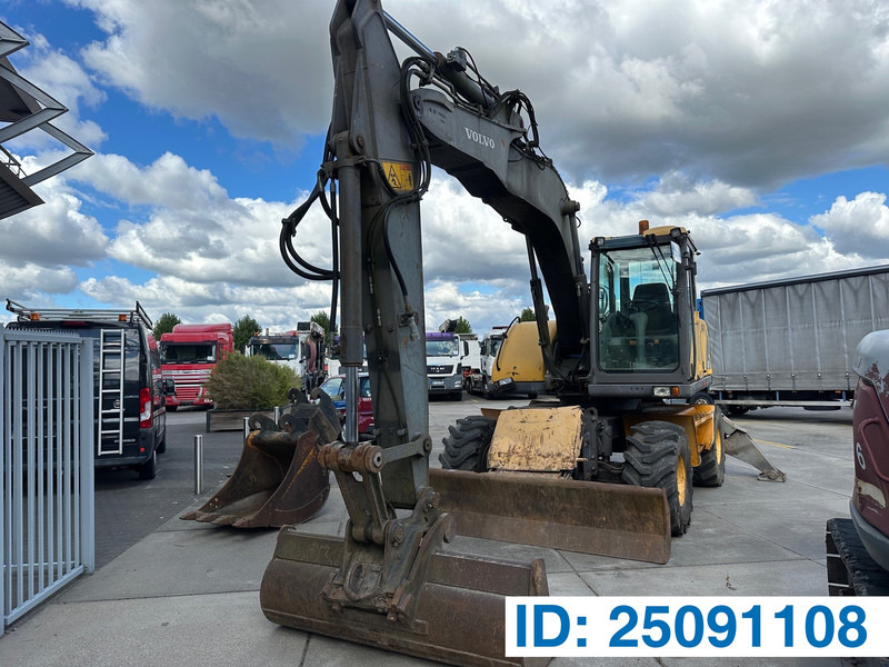 Volvo EW140 - Riteņu ekskavators: foto 1 Volvo EW140 - Riteņu ekskavators: foto 1