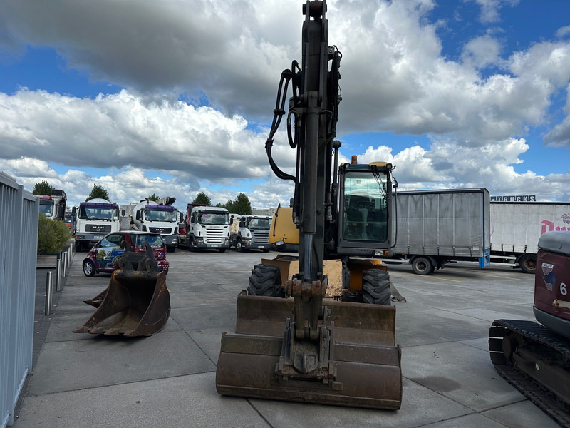 Volvo EW140 - Riteņu ekskavators: foto 2 Volvo EW140 - Riteņu ekskavators: foto 2