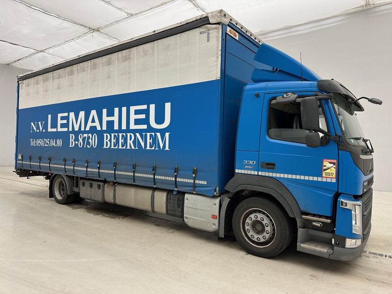 Volvo FM 330 - Kravas automašīna ar tentu: foto 3 Volvo FM 330 - Kravas automašīna ar tentu: foto 3