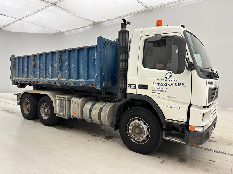 Volvo FM12.380 - 6x4 - Pacēlājs ar āķi: foto 3 Volvo FM12.380 - 6x4 - Pacēlājs ar āķi: foto 3