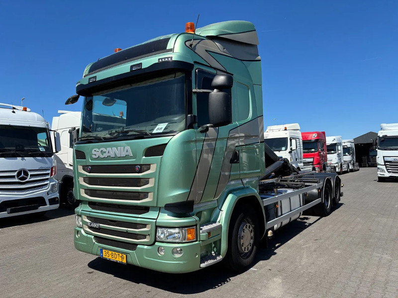 Scania R490 6x2 Euro 6 Retarder VDL Hooklift - Kravas automašīna - kabeļu sistēma: foto 1 Scania R490 6x2 Euro 6 Retarder VDL Hooklift - Kravas automašīna - kabeļu sistēma: foto 1