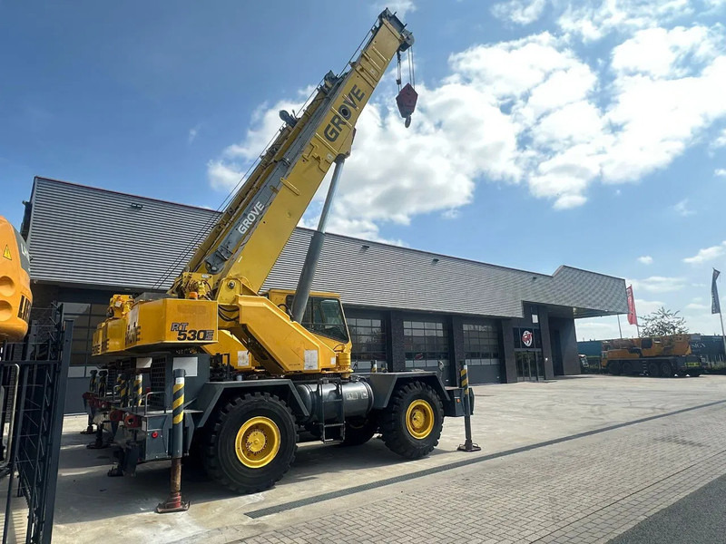 Grove RT 530E ROUGH TERRAIN CRANE - Celtnis nelīdzenām virsmām: foto 4 Grove RT 530E ROUGH TERRAIN CRANE - Celtnis nelīdzenām virsmām: foto 4