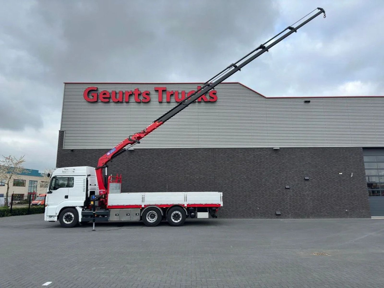 MAN TGS 26.500 6X2 + HMF 2820-K6 KRAAN/KAN/CRANE/GRU - Kravas auto ar manipulatoru: foto 4 MAN TGS 26.500 6X2 + HMF 2820-K6 KRAAN/KAN/CRANE/GRU - Kravas auto ar manipulatoru: foto 4