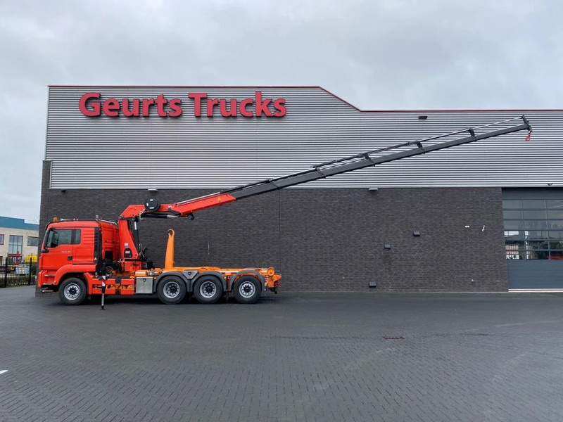 MAN TGS 35.480 8X4 TRIDEM + 20 TON HAAKARM + HMF 3220-K6 KRAAN/KRAN/CRANE/GRUA - Pacēlājs ar āķi, Kravas auto ar manipulatoru: foto 2 MAN TGS 35.480 8X4 TRIDEM + 20 TON HAAKARM + HMF 3220-K6 KRAAN/KRAN/CRANE/GRUA - Pacēlājs ar āķi, Kravas auto ar manipulatoru: foto 2