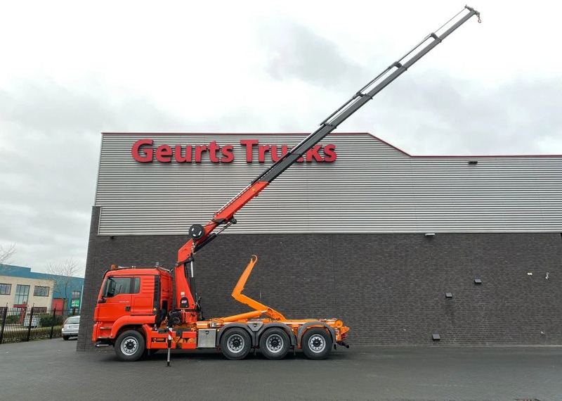 MAN TGS 35.480 8X4 TRIDEM + 20 TON HAAKARM + HMF 3220-K6 KRAAN/KRAN/CRANE/GRUA - Pacēlājs ar āķi, Kravas auto ar manipulatoru: foto 3 MAN TGS 35.480 8X4 TRIDEM + 20 TON HAAKARM + HMF 3220-K6 KRAAN/KRAN/CRANE/GRUA - Pacēlājs ar āķi, Kravas auto ar manipulatoru: foto 3